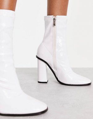 Белые лакированные ботинки-носки на блочном каблуке Raid Wide Fit Saylor