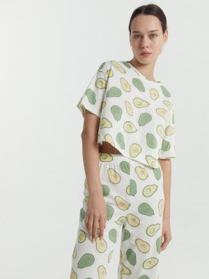 Комплект женский (футболка, бриджи) Mark Formelle. Цвет: авокадо на св.молочном