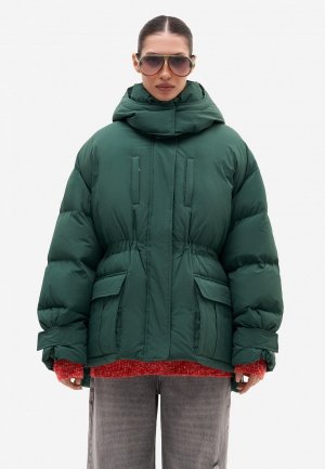 Куртка утепленная Top. Цвет: зеленый