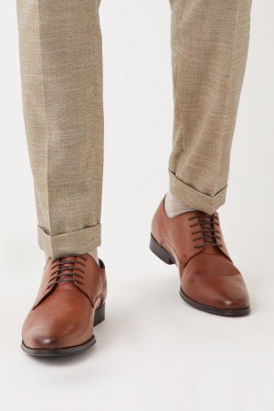 Светло-коричневые кожаные элегантные туфли дерби , коричневый Burton