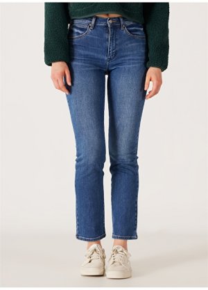 Женские джинсовые брюки с нормальной талией и тонкими штанинами зеленого цвета Wrangler