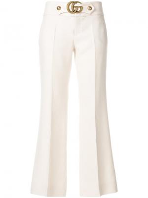 Расклешенные брюки GG Marmont Gucci. Цвет: бежевый