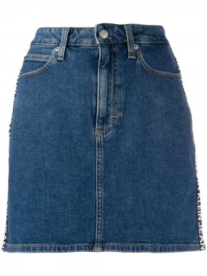Джинсовая юбка с логотипом Calvin Klein Jeans. Цвет: синий