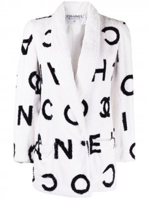 Двубортный пиджак 1990-х годов с логотипом Chanel Pre-Owned. Цвет: белый