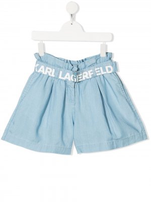 Джинсовые шорты с присборенной талией Karl Lagerfeld Kids. Цвет: синий