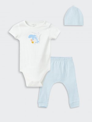 Комплект из трех предметов: брюки и берет для маленьких мальчиков с круглым вырезом принтом LCW baby, экрю Baby
