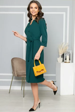 Платье женское Стелла зеленое 54 RU LT Collection. Цвет: зеленый