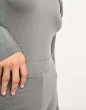Серые узкие расклешенные брюки премиум-класса из модала с двумя слоями ткани ASOS. Цвет: серый
