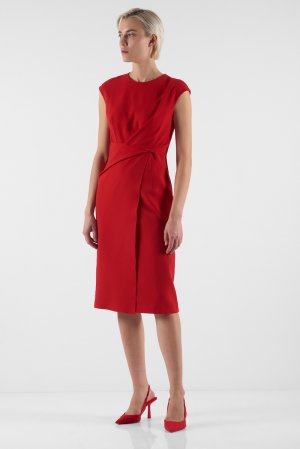 Коктейльное платье в красном цвете VASSA&Co. Цвет: красный
