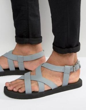 Серые нубуковые сандалии с перекрестными ремешками ASOS. Цвет: серый