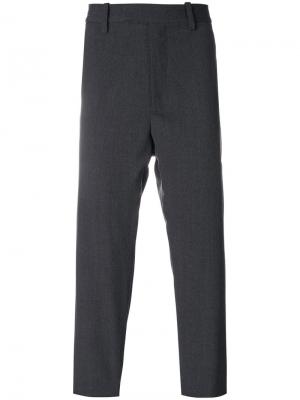 Классические брюки с застежкой-молнией Oamc. Цвет: серый