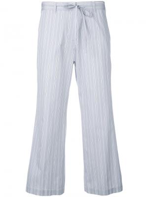Расклешенные полосатые брюки Aspesi. Цвет: серый