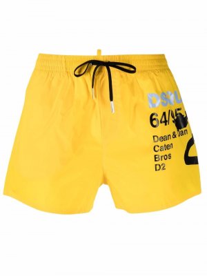 Плавки-шорты с надписью Dsquared2. Цвет: желтый