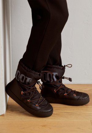 Зимние ботинки Mtrack Polar , цвет black/orange Moon Boot