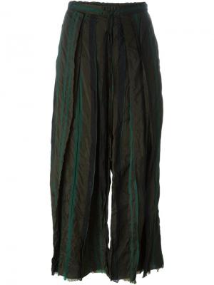Укороченные брюки со складками Lost & Found Ria Dunn. Цвет: многоцветный