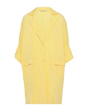 Легкое пальто BIANCOGHIACCIO. Цвет: желтый