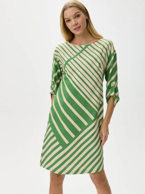 Платье Akimbo. Цвет: зеленый