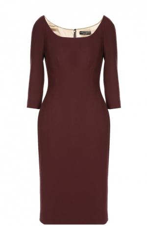 Платье-футляр с укороченным рукавом и вырезом-лодочка Dolce & Gabbana. Цвет: бордовый