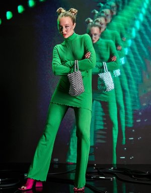 Платье-туника мини 2-в-1 и расклешенные брюки ярко-зеленого цвета в рубчик -Зеленый цвет ASOS DESIGN