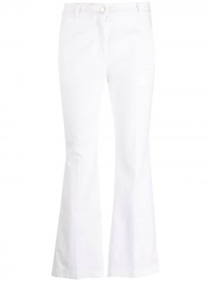 Укороченные расклешенные брюки Incotex. Цвет: белый