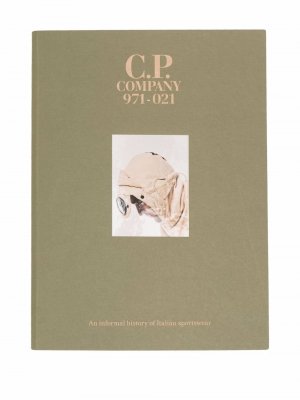 Книга 971-021: An informal history of Italian C.P. Company. Цвет: зеленый