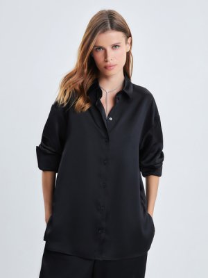 Атласная блузка Zarina. Цвет: черный