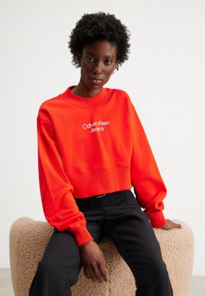 Толстовка STACKED INSTITUTIONAL CREWNECK , цвет fiery red Calvin Klein Jeans