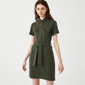 Платья и юбки Женское платье с коротким рукавом воротником-рубашкой Lacoste. Цвет: зелёный