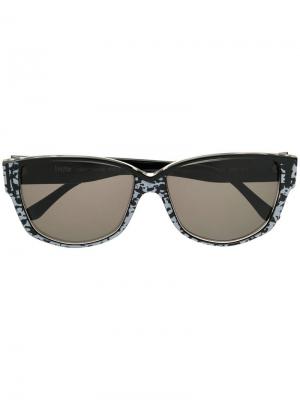 per te by krizia история бренда. ba52cdd6d445f0c62c11ff03077b75b7. per te by krizia история бренда фото. per te by krizia история бренда-ba52cdd6d445f0c62c11ff03077b75b7. картинка per te by krizia история бренда. картинка ba52cdd6d445f0c62c11ff03077b75b7. Италия уже давно закрепила за собой статус столицы моды. Здесь рождаются не только гениальные идеи и тенденции, которые подхватывают модницы и модники по всему миру, но и высокое качество тканей и кроя. В Таллинне бутики с итальянскими брендами точечно разбросаны по всему городу, но есть и мультибрендовые магазины, где больше выбор и больше возможностей собирать готовые комплекты. Один из таких мультибрендовых бутиков — Persona Bella расположен на втором этаже торгово-развлекательного центра T1 Mall of Tallinn. В Persona Bella представлены самые сливки концерна Miroglio Fashion Group — второй по величине компании после MaxMara Fashion Group. per te by krizia история бренда. ba52cdd6d445f0c62c11ff03077b75b7. per te by krizia история бренда фото. per te by krizia история бренда-ba52cdd6d445f0c62c11ff03077b75b7. картинка per te by krizia история бренда. картинка ba52cdd6d445f0c62c11ff03077b75b7. Италия уже давно закрепила за собой статус столицы моды. Здесь рождаются не только гениальные идеи и тенденции, которые подхватывают модницы и модники по всему миру, но и высокое качество тканей и кроя. В Таллинне бутики с итальянскими брендами точечно разбросаны по всему городу, но есть и мультибрендовые магазины, где больше выбор и больше возможностей собирать готовые комплекты. Один из таких мультибрендовых бутиков — Persona Bella расположен на втором этаже торгово-развлекательного центра T1 Mall of Tallinn. В Persona Bella представлены самые сливки концерна Miroglio Fashion Group — второй по величине компании после MaxMara Fashion Group.