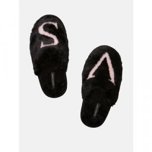 Тапочки Victorias Secret Closed-Toe Faux Fur Slipper, размер M, черный Victoria's. Цвет: черный