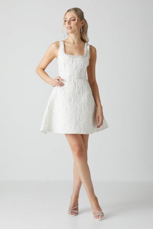 Жаккардовое мини-платье с пышной юбкой и отделкой драгоценностями, белый Coast
