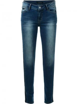 Выбеленные джинсы Loveless. Цвет: синий