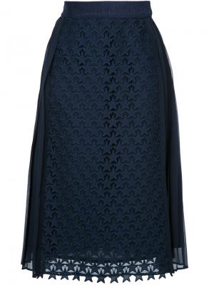 Плиссированная юбка с вышивкой звезд Muveil. Цвет: синий