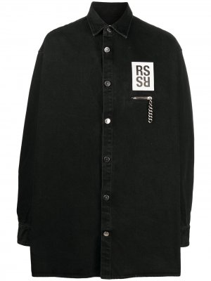 Джинсовая рубашка оверсайз с нашивкой-логотипом Raf Simons. Цвет: черный