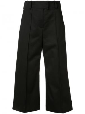 Укороченные брюки Josy Wanda Nylon. Цвет: чёрный
