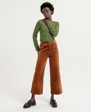 Женские слегка расклешенные прямые брюки с карманами , коричневый Surkana. Цвет: коричневый