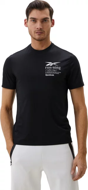 Футболка мужская Run Graphic Short Sleeve T-Shirt черная S Reebok. Цвет: черный