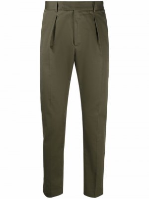Узкие брюки со складками Pt01. Цвет: зеленый