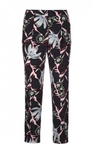 Укороченные шелковые брюки с растительным принтом Dorothee Schumacher. Цвет: черный