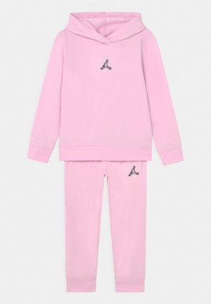 Спортивный костюм ESSENTIALS SET , цвет pink foam Jordan