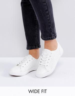 Сетчатые кроссовки для широкой стопы со шнуровкой New Look Wide Fit. Цвет: белый