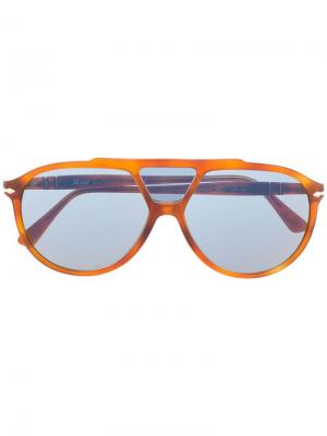 Солнцезащитные очки в оправе авиатор Persol. Цвет: коричневый