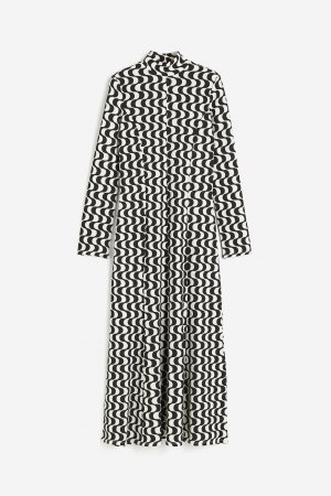 Длинное платье с высоким воротником H&M
