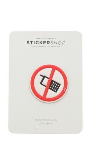 Стикер с запрещающим использование мобильных телефонов изображением Anya Hindmarch