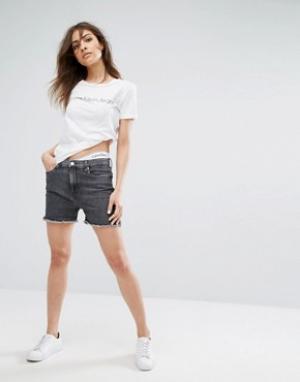 Обрезанные джинсовые шорты в винтажном стиле Jeans True I Calvin Klein. Цвет: черный