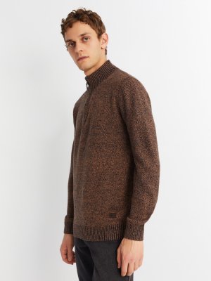 Вязаный свитер с воротником на молнии zolla. Цвет: коричневый