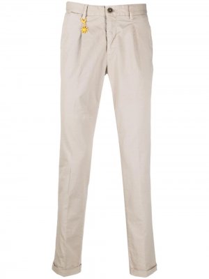 Зауженные брюки с подвеской-логотипом Manuel Ritz. Цвет: бежевый