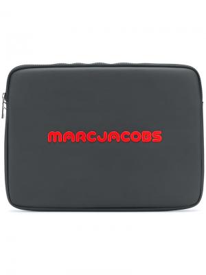 Чехол для ноутбука с принтом логотипа Marc Jacobs. Цвет: черный