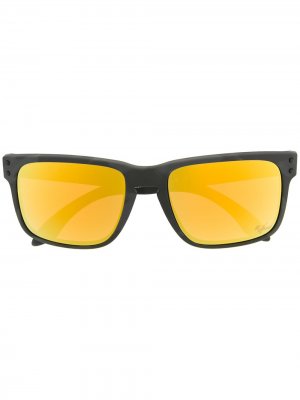 Солнцезащитные очки в футуристичном стиле Oakley. Цвет: серый