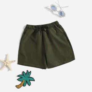 Для мальчиков Пляжные шорты SHEIN. Цвет: армейский зеленый